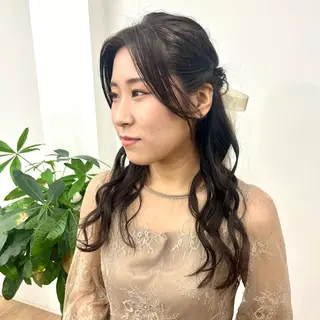 セミロング ヘアアレンジ HIROKO / 透明感暖色カラー🎀のヘアスタイル