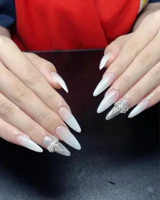 カラー AIN Nailのネイルデザイン