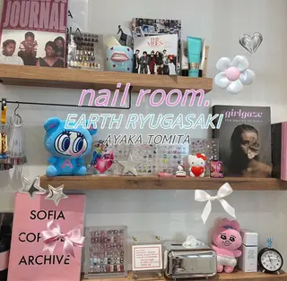 ネイル hair&make EARTH coiffure beaute 龍ケ崎店所属・tomita ayakaのネイルデザイン