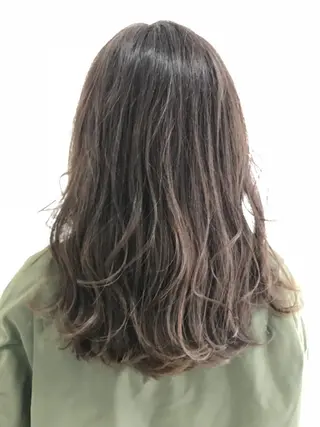 セミロング カラー Rayt hair レイトヘアーのヘアスタイル