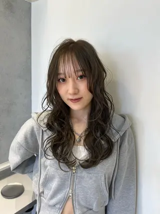 ロング デザイン🥇複雑履歴 ハイトーン特化のヘアスタイル
