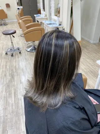 カラー SALOWIN栄 高須大貴のヘアスタイル