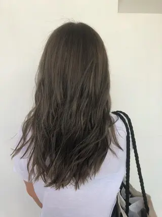 セミロング カラー 東條 克義のヘアスタイル