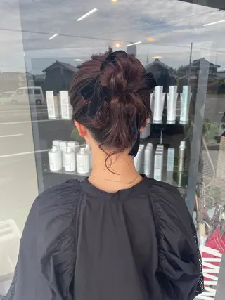 ミディアム ヘアアレンジ マキノ キョウカのヘアスタイル