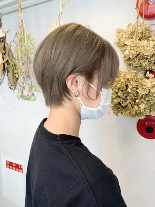 ショート レイヤー×縮毛矯正 深見 拓のヘアスタイル