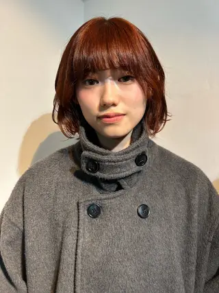 ショート カラー スギヤマ シユのヘアスタイル