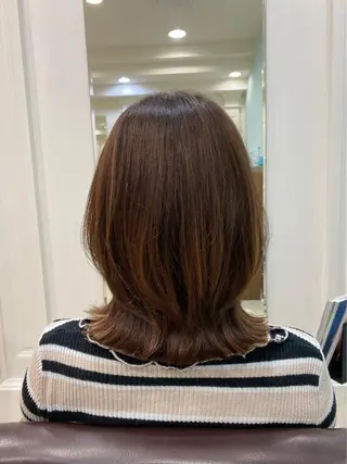 ミディアム 菜 摘のヘアスタイル