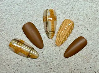 ネイル M.N_ nailのネイルデザイン