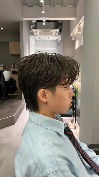 ミディアム パーマ メンズ 高橋 周のヘアスタイル