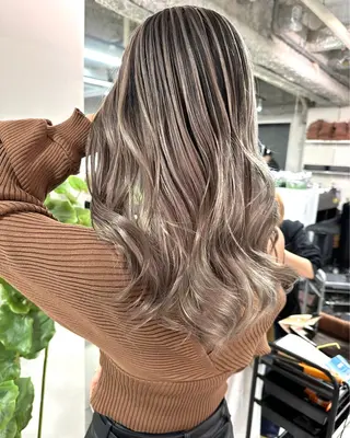 ロング カラー 糸川 伸樹のヘアスタイル
