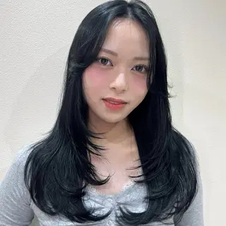 ロング カラー ヘアアレンジ レイヤーカット🤍 RINAのヘアスタイル
