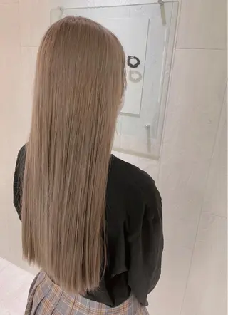 ロング BRIDGE あきらのヘアスタイル