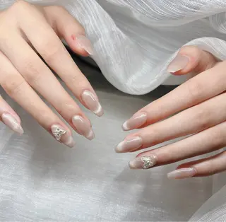 ネイル Lee Nailsのネイルデザイン