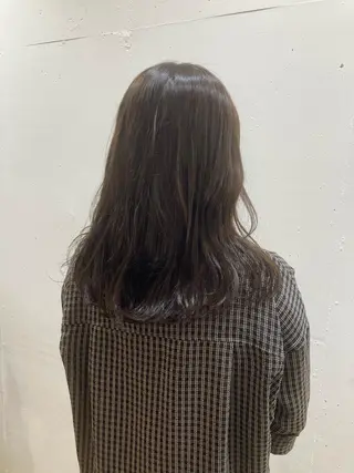 セミロング カラー Keita 白髪ぼかしのヘアスタイル