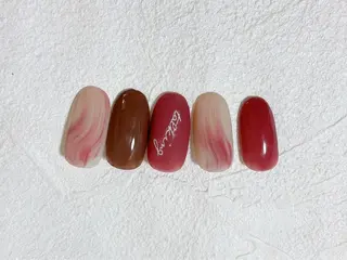 ネイル mogunail &blowのネイルデザイン