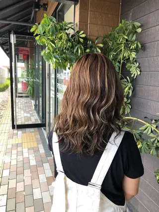 セミロング 太白区/白髪ぼかし ハイライト/千葉達人のヘアスタイル