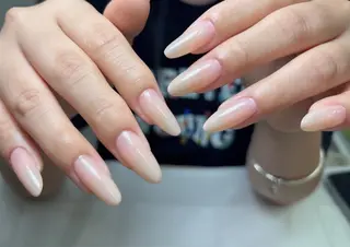 ネイル 小澤 梨奈のネイルデザイン