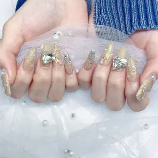 ネイル misaki 🩰‎🤍🎀のネイルデザイン