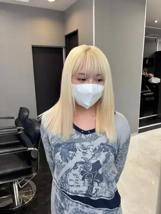 セミロング カラー ヘアアレンジ ハッシュカット/ ミルクティー/ みうのヘアスタイル
