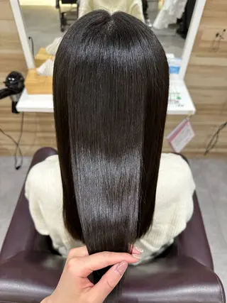 ロング 阪本 愛実のヘアスタイル