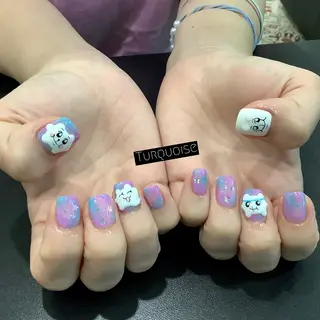 ネイル 個性派ネイルサロン 💅🏼ターコイズのネイルデザイン