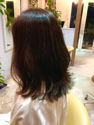 ミディアム カラー 長尾 桃佳のヘアスタイル