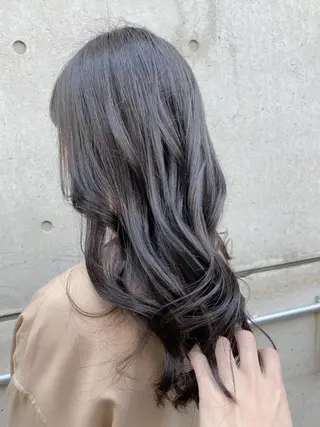 セミロング カラー 【透明感、艶髪】西村 有司のヘアスタイル