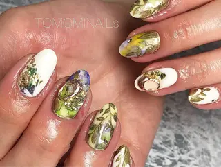 ネイル TOMOMI NAILsのネイルデザイン