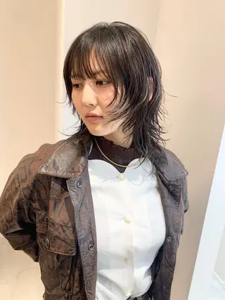 ミディアム パーマ ✂︎ウルフカット /レイヤーカット✂︎のヘアスタイル