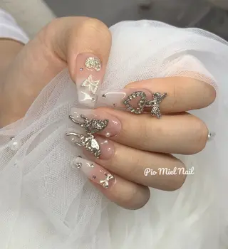 ミディアム Pio Mielのネイルデザイン