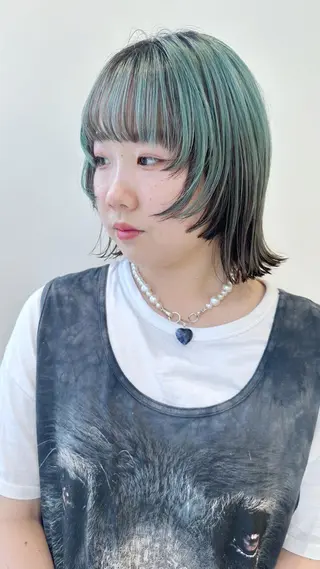 ミディアム カラー 小顔レイヤー/ ベージュ🤍Rieのヘアスタイル