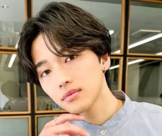 ショート 毛流れパーマ職人 岡田大樹のヘアスタイル