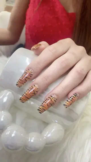ネイル Rei _Nail 新宿のネイルデザイン
