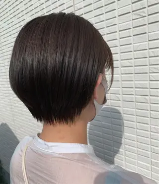 ショート カラー 菅野 愛のヘアスタイル