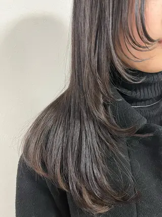 セミロング ハイトーンカラー🩵 耳ツボジュエリー👂のその他イメージ