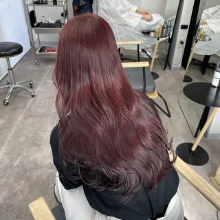 カラー 暖色カラー✨代表しげ オグジュアリーのヘアスタイル