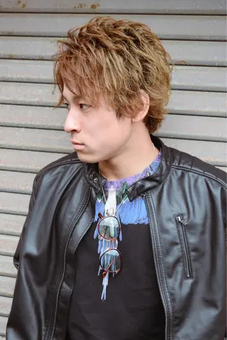 ミディアム カラー パーマ メンズ イシイ リョウヘイのヘアスタイル
