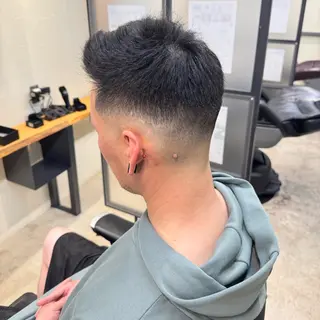 ショート メンズ 梅本 淑人のヘアスタイル