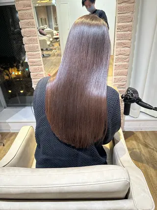 ロング 美髪矯正・レイヤー 倉友哉のヘアスタイル