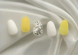 ミディアム VANiSH Nailのネイルデザイン