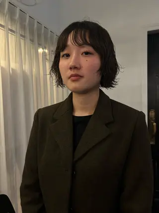 ミディアム パーマ 宮前 芽衣のヘアスタイル
