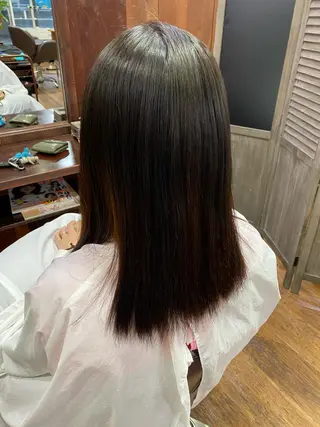 ミディアム 立野 希沙のヘアスタイル