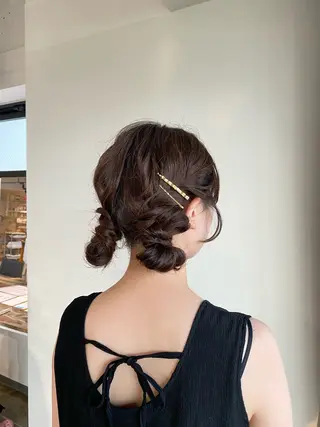 セミロング ヘアアレンジ 💫miyu💫デザ インカラー/アレンジのヘアスタイル