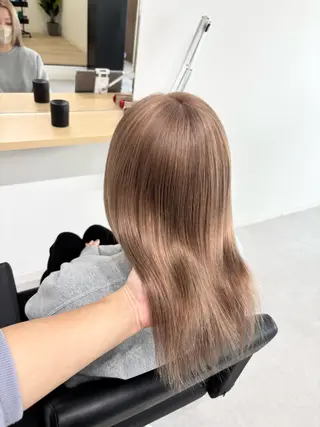 セミロング ケアブリーチ 黒瀬有汰のヘアスタイル