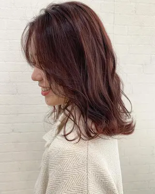 セミロング カラー 立川 奈那子のヘアスタイル