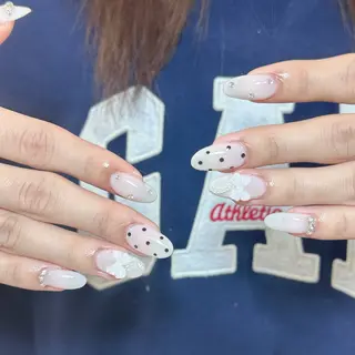 ネイル 🍄Rina🍄 韓国風ネイルのネイルデザイン