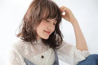 ショート ホリウチ ユキエのヘアスタイル