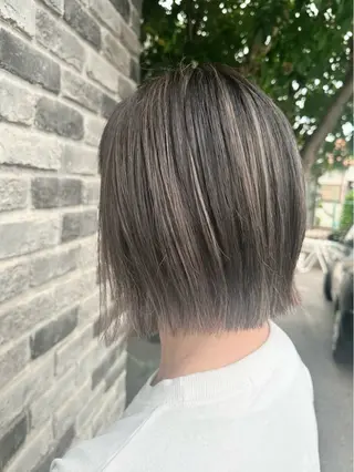 ミディアム ヘアデザイン　アール所属・對比地 茜のヘアスタイル
