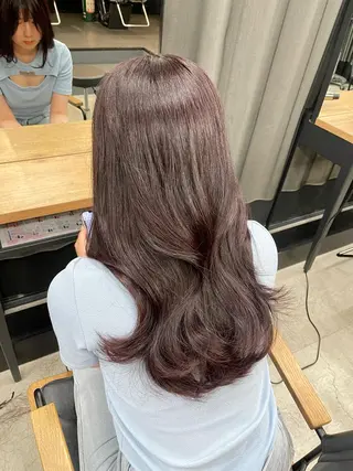 ロング 伊藤 莉奈　韓国ヘアのヘアスタイル
