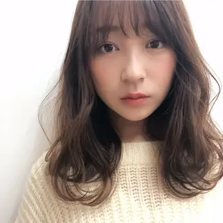 セミロング カラー 木下 奈々のヘアスタイル